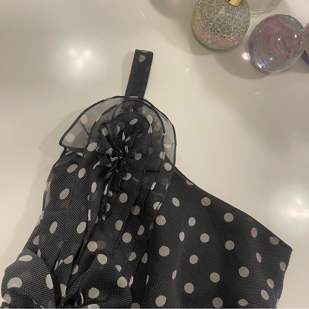 BEDO’ One Shoulder Ruffle Blouse - Picture 11 of 11